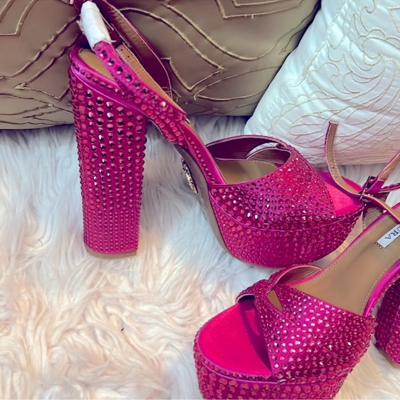 New bejeweled platform heels! - Picture 6 of 7